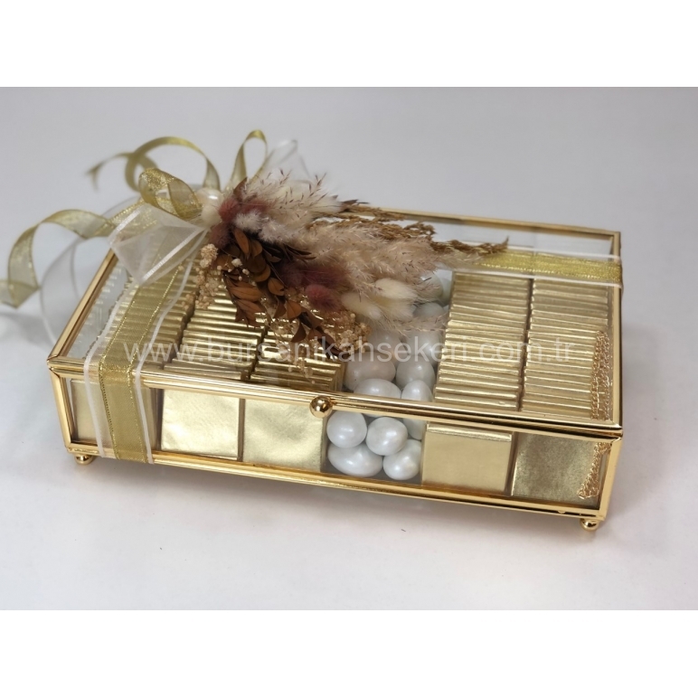 Kuru Çiçek Süslemeli İsteme Çikolatası